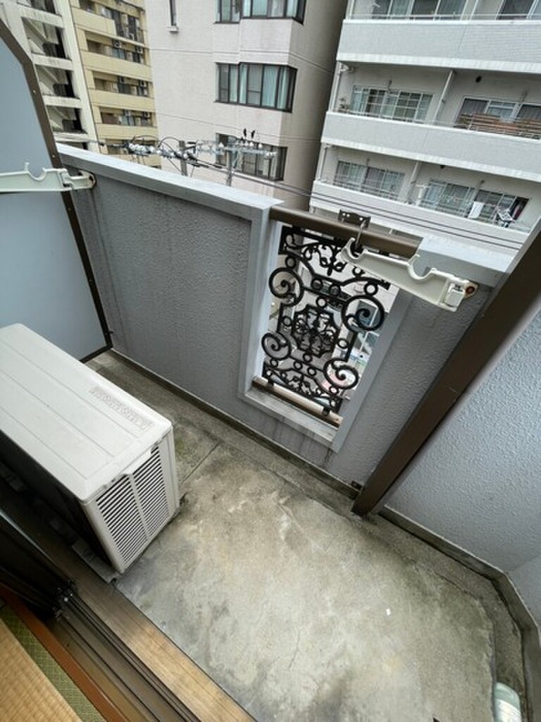 (13/19) バルコニー