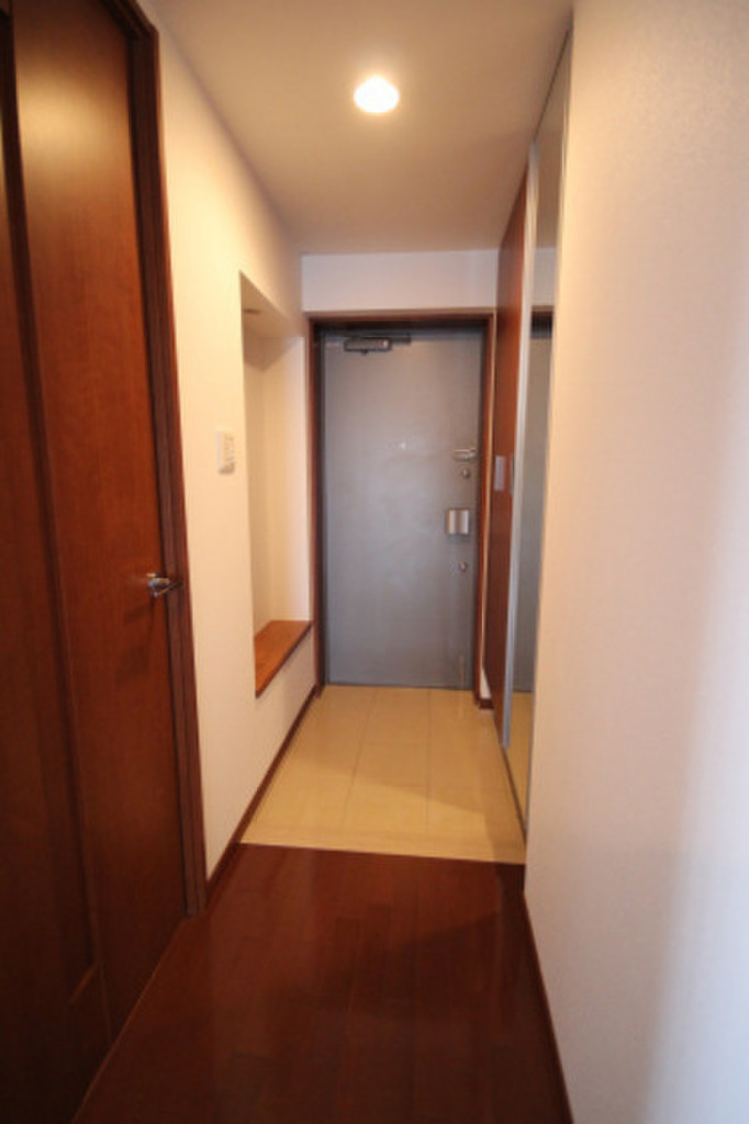 (7/17) 玄関 (7/17) 玄関