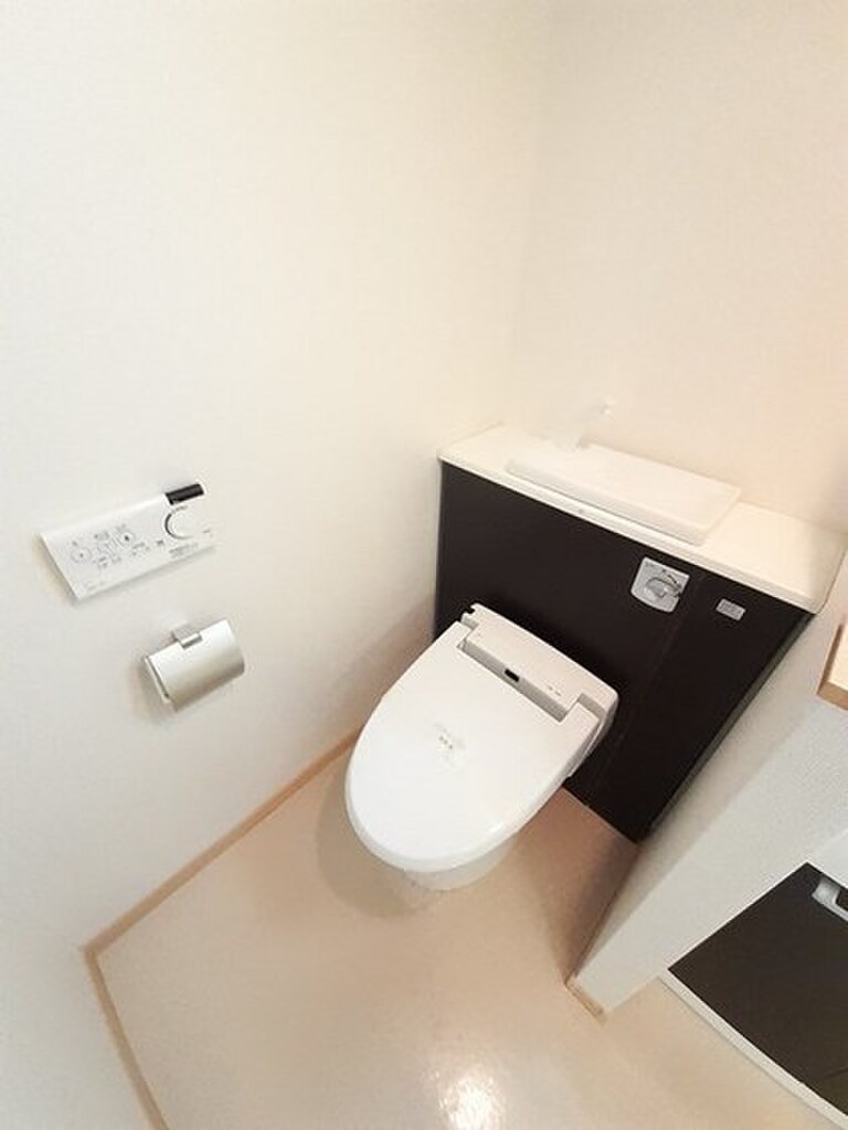 (5/18) トイレ (5/18) トイレ