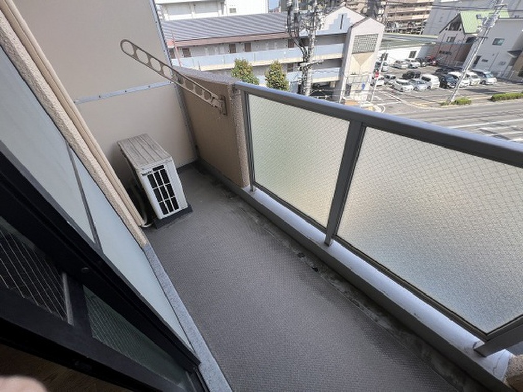 (10/18) バルコニー (10/18) バルコニー