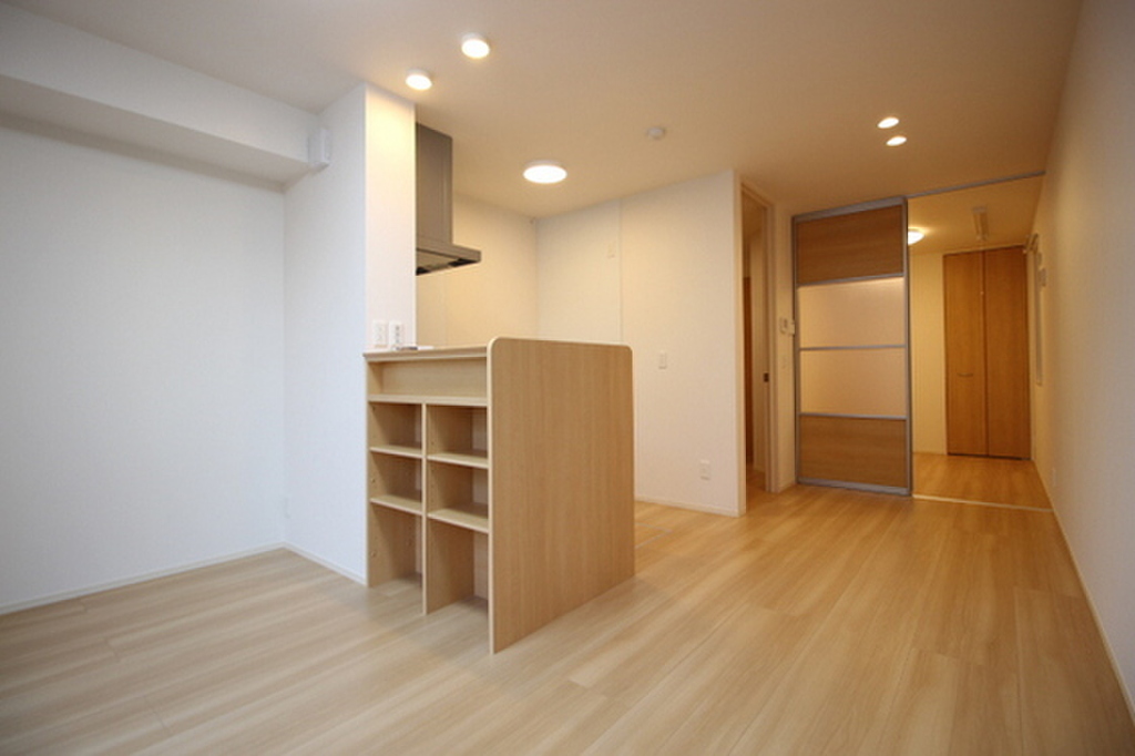 (2/26) 居室・リビング (2/26) 居室・リビング