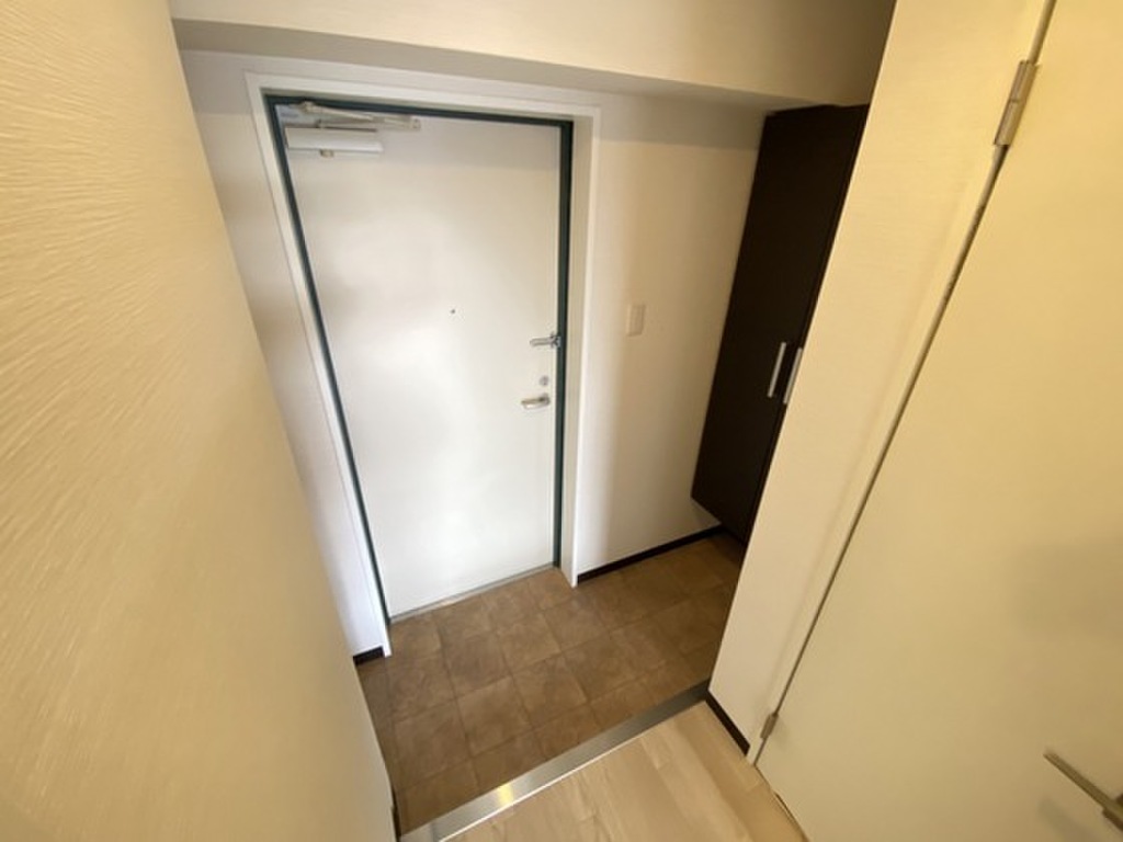 (8/23) 玄関 (8/23) 玄関