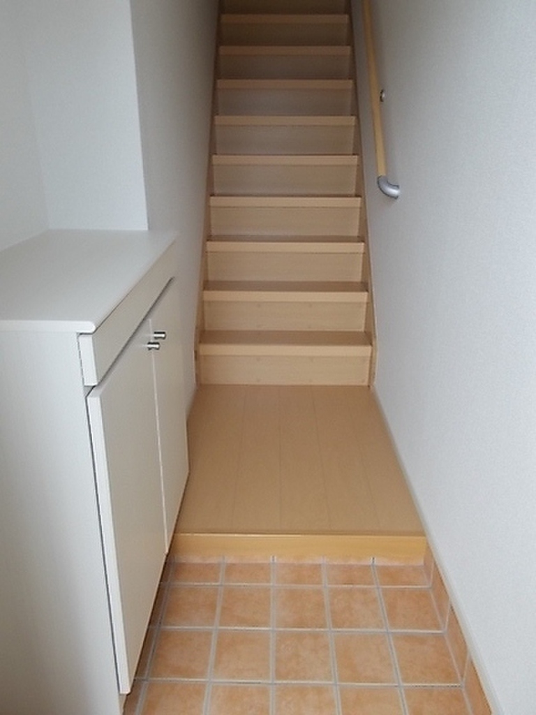 (9/17) 玄関 (9/17) 玄関