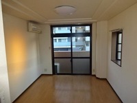 メゾンひまわり