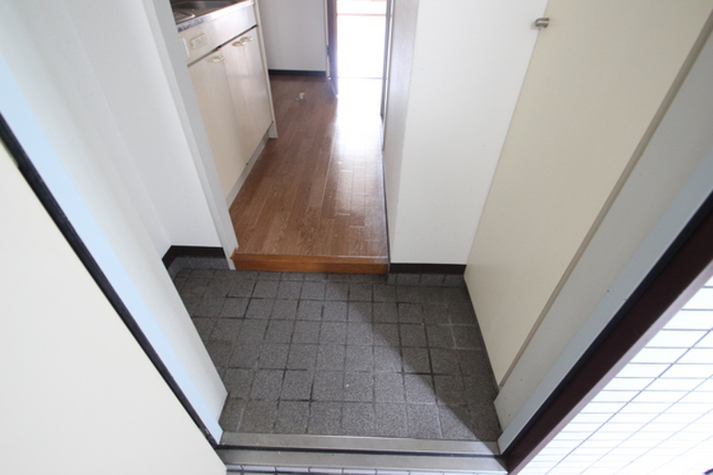 (6/23) 玄関 (6/23) 玄関