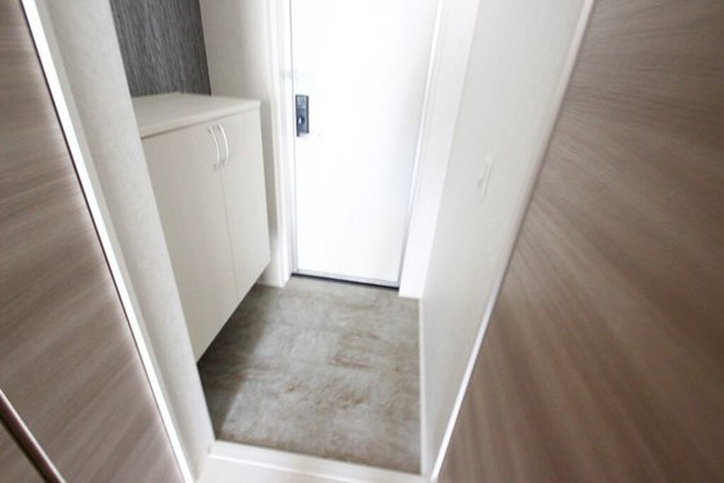 (8/24) 玄関