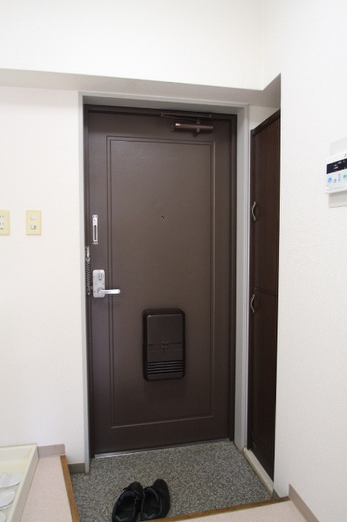 (12/20) 玄関 (12/20) 玄関