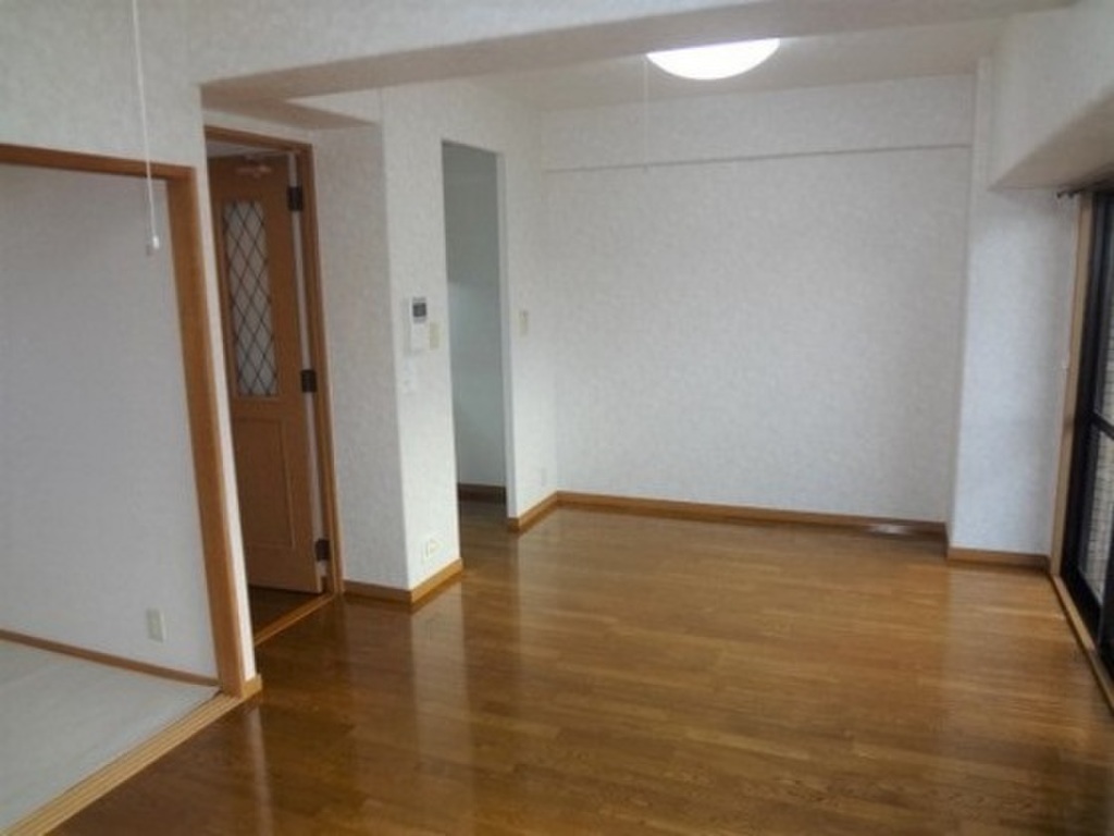 (2/20) 居室・リビング (2/20) 居室・リビング