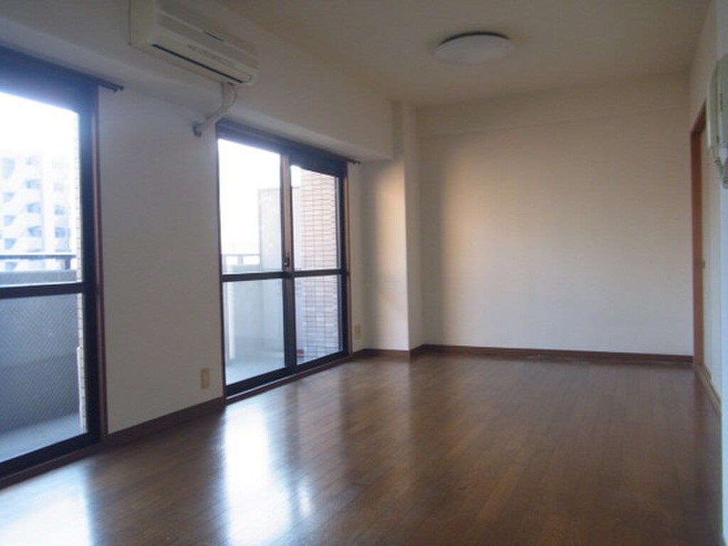 (2/19) 居室・リビング (2/19) 居室・リビング