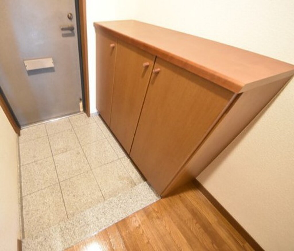 (10/19) 玄関 (10/19) 玄関