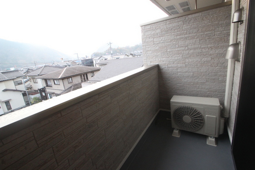 (10/23) バルコニー (10/23) バルコニー