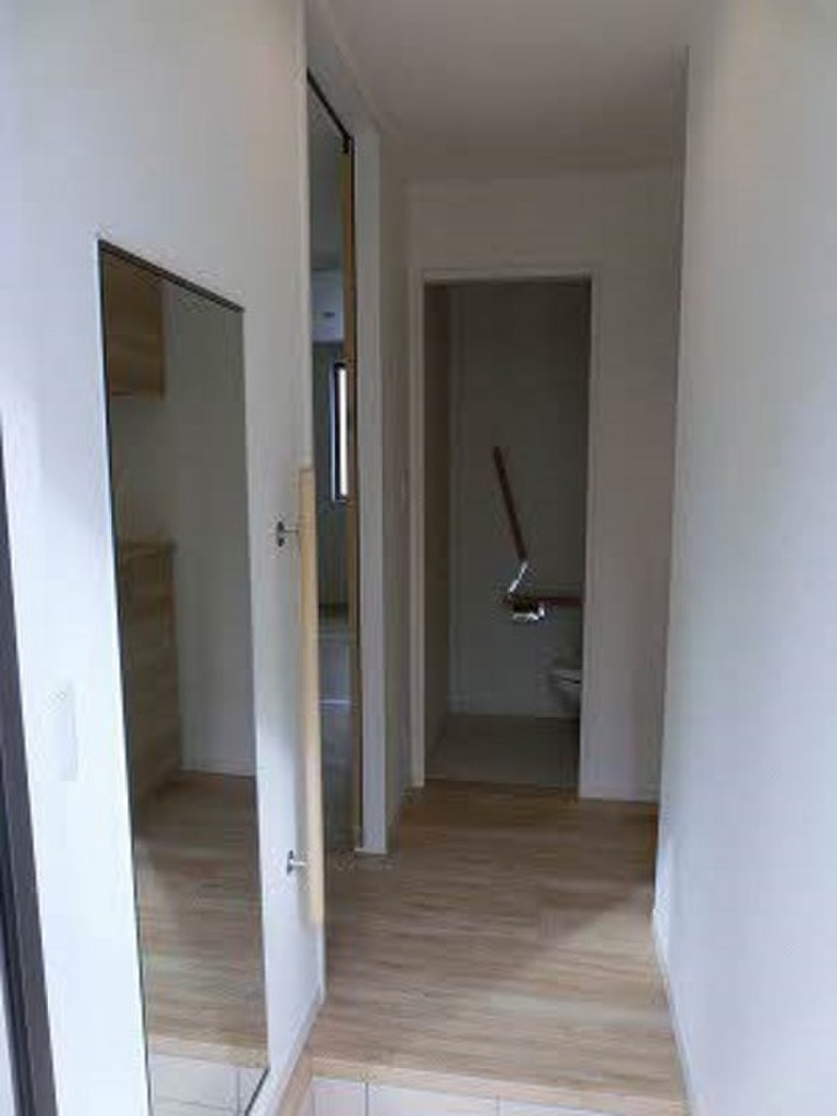 (8/19) 玄関 (8/19) 玄関