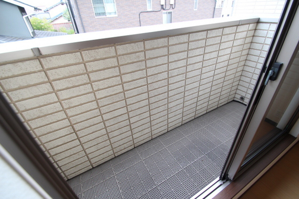 (6/25) バルコニー (6/25) バルコニー