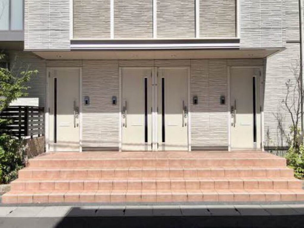 (13/18) 玄関 (13/18) 玄関