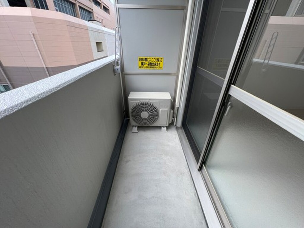 (12/22) バルコニー