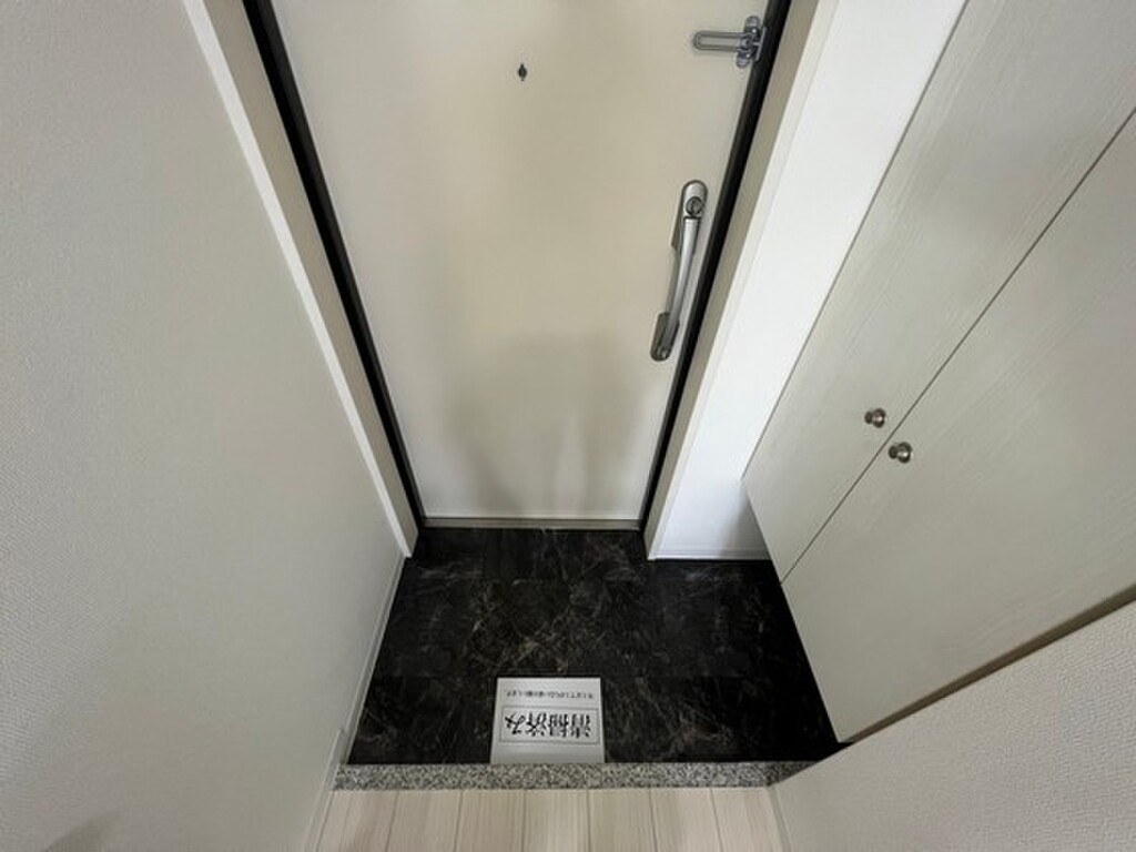 (8/22) 玄関