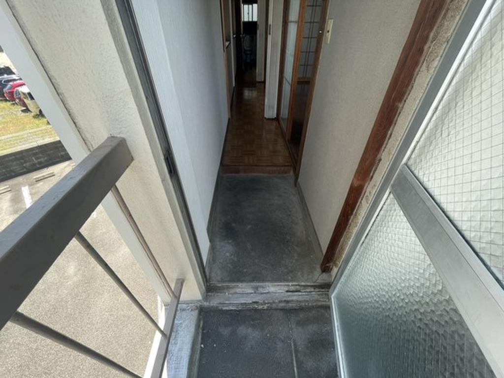 (9/19) 玄関 (9/19) 玄関