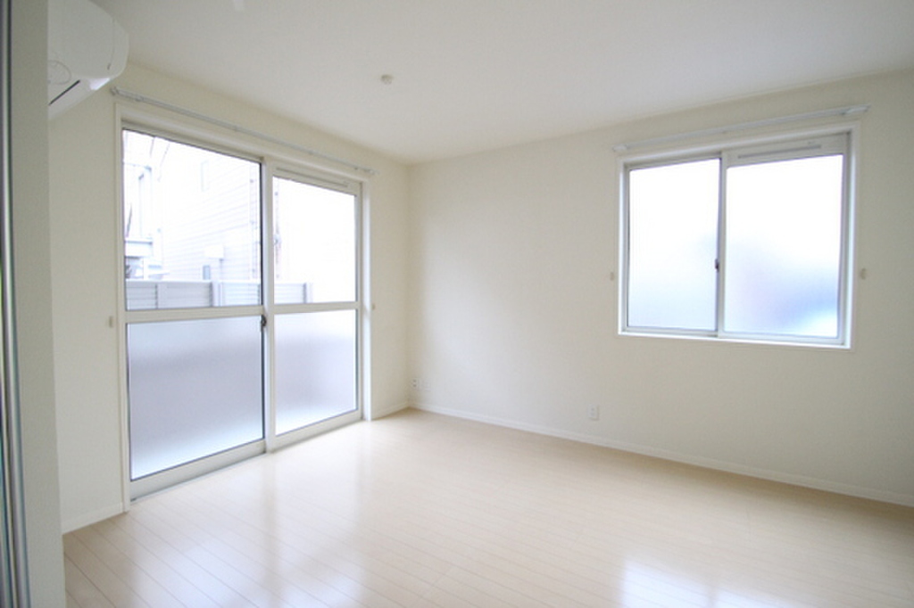 (16/19) 居室・リビング (16/19) 居室・リビング