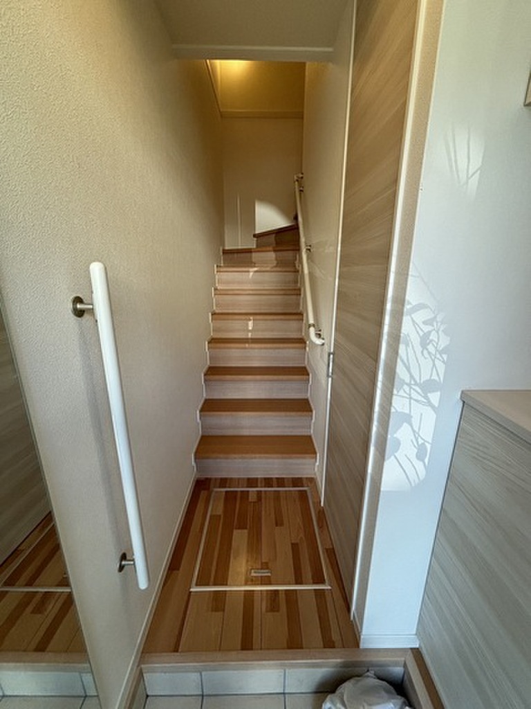 (10/22) 玄関 (10/22) 玄関