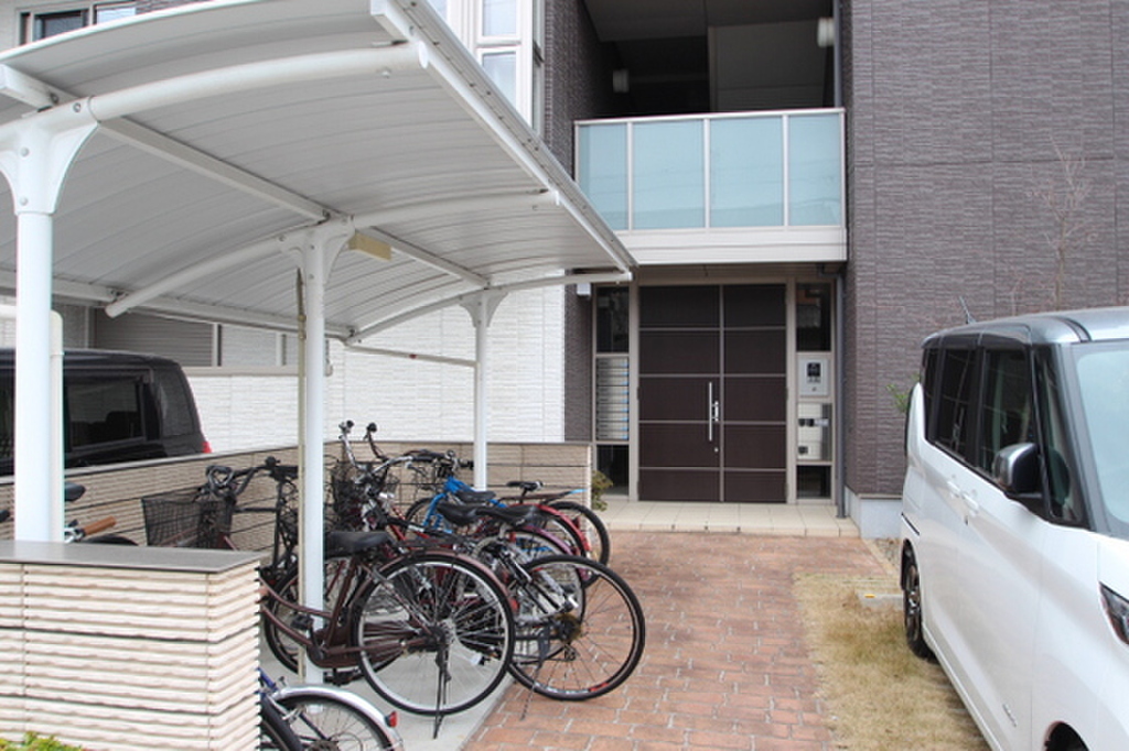 (4/10) 玄関 (4/10) 玄関