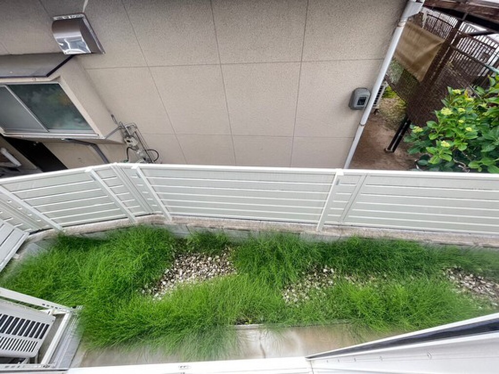 (13/25) バルコニー (13/25) バルコニー