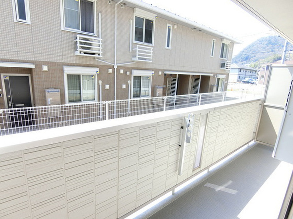(8/22) バルコニー (8/22) バルコニー