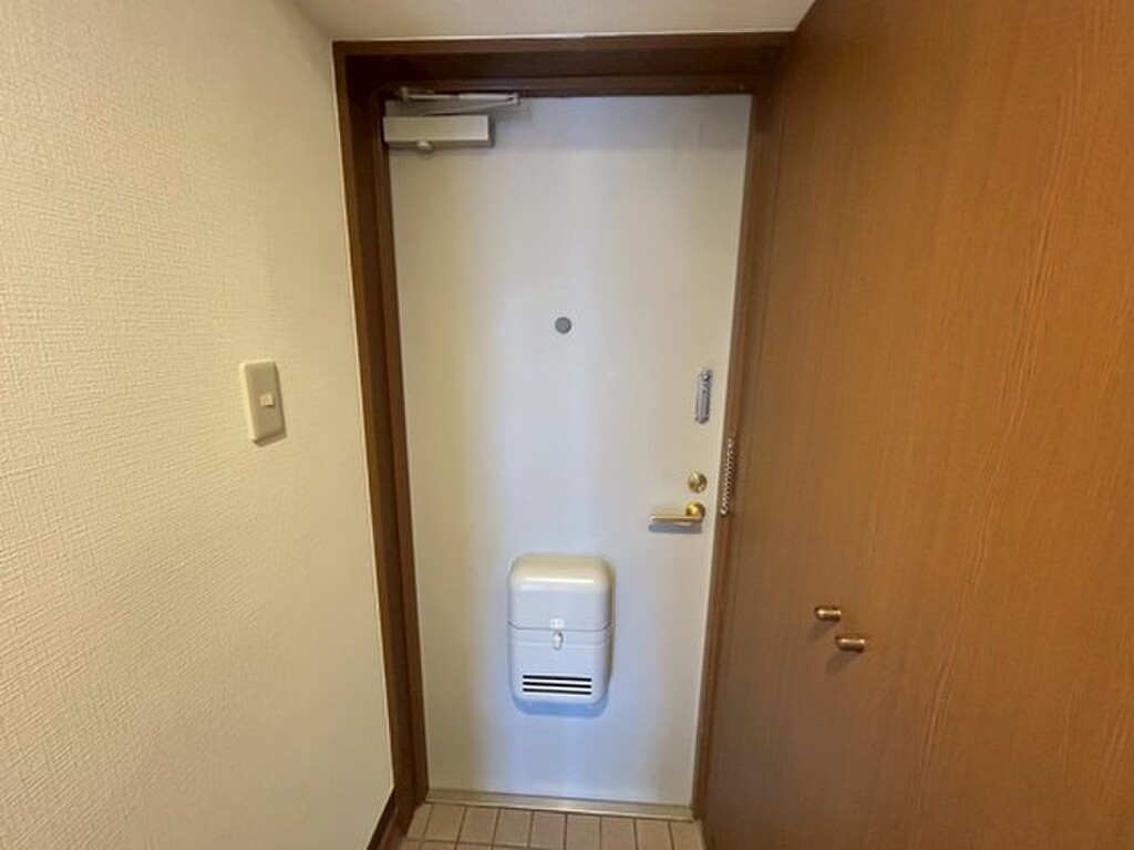 (12/27) 玄関 (12/27) 玄関