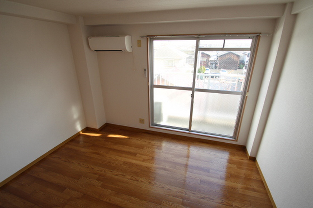 (2/19) 居室・リビング (2/19) 居室・リビング