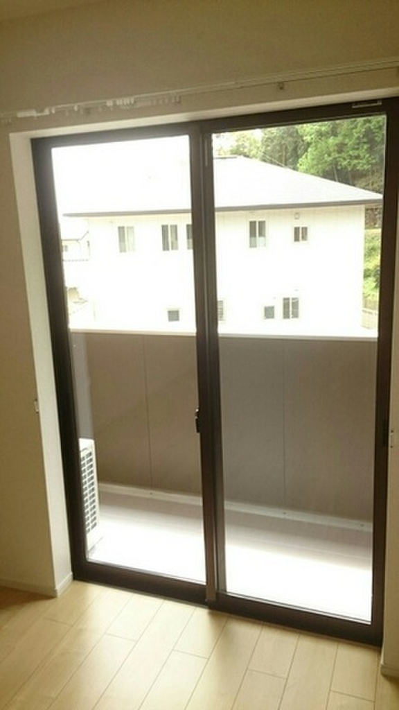 (11/19) バルコニー (11/19) バルコニー