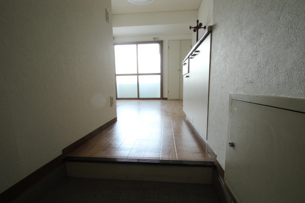 (12/21) 玄関 (12/21) 玄関