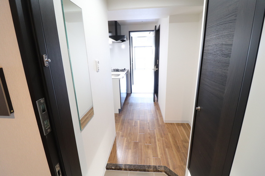 (13/20) 玄関 (13/20) 玄関