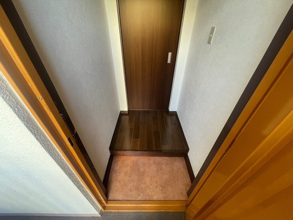 (11/19) 玄関 (11/19) 玄関