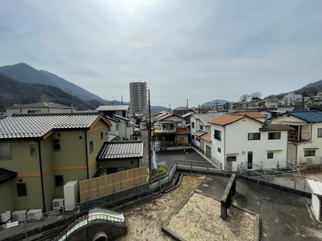 (13/20) ※別号室の写真です