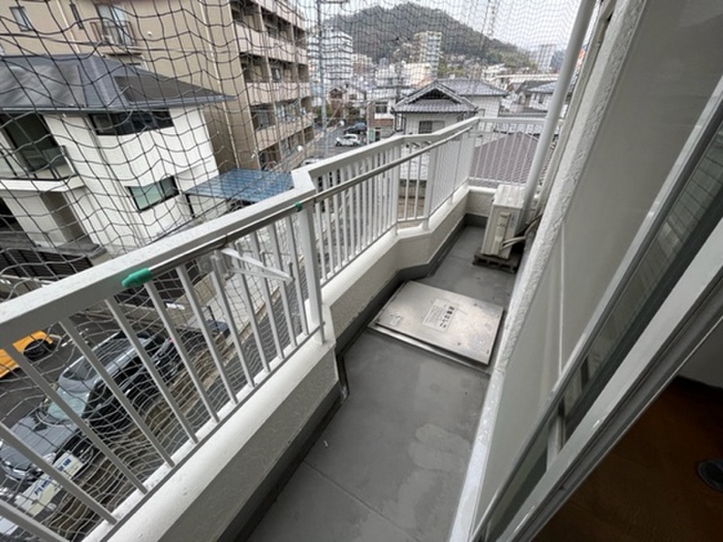 (12/20) バルコニー (12/20) バルコニー