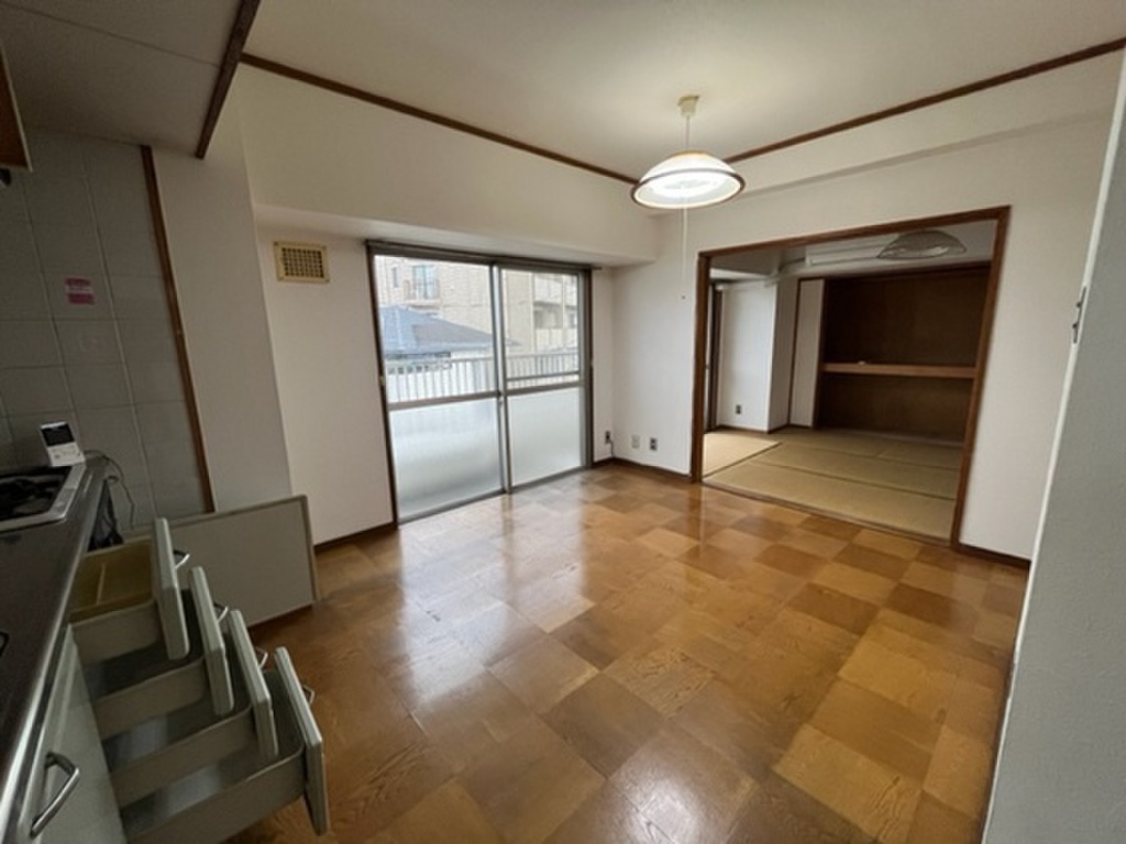 (2/20) 居室・リビング (2/20) 居室・リビング