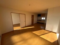 パインパレス G