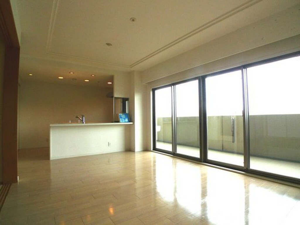 (2/26) 居室・リビング (2/26) 居室・リビング