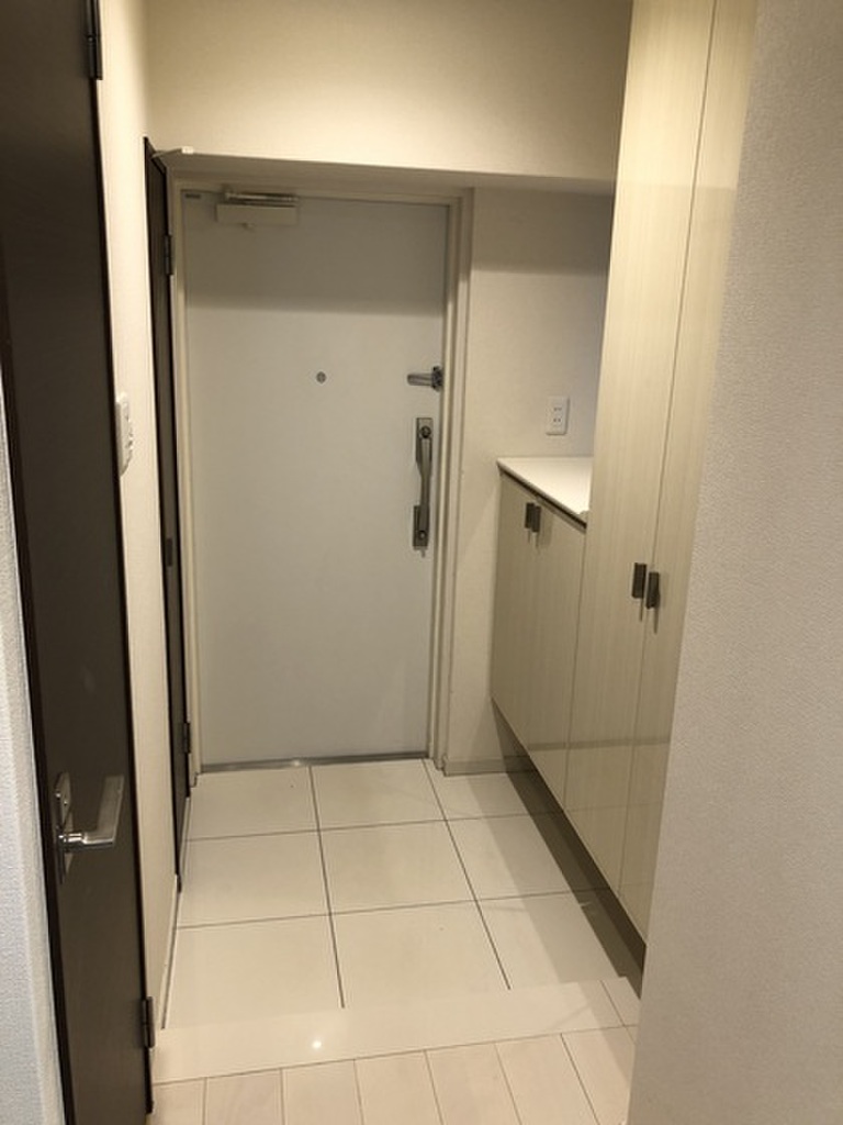 (10/25) 玄関 (10/25) 玄関