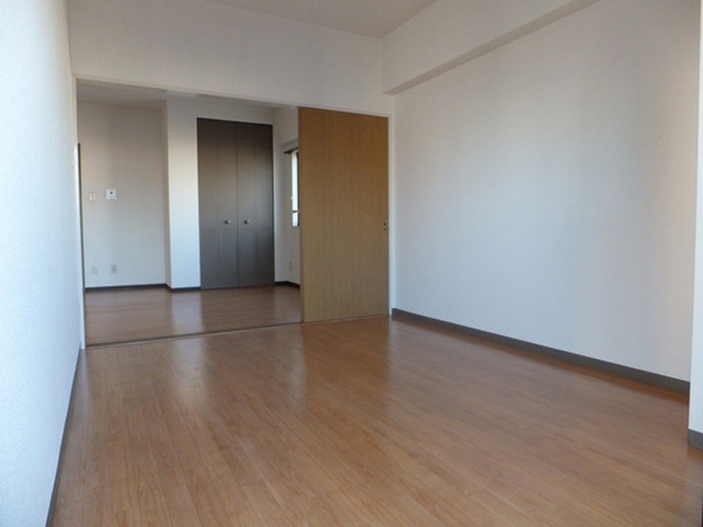 (10/27) ※別室の写真です (10/27) ※別室の写真です