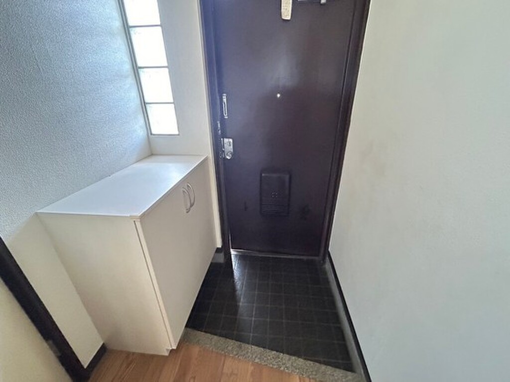 (4/21) 玄関 (4/21) 玄関