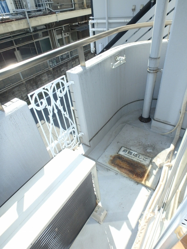 (13/21) バルコニー (13/21) バルコニー