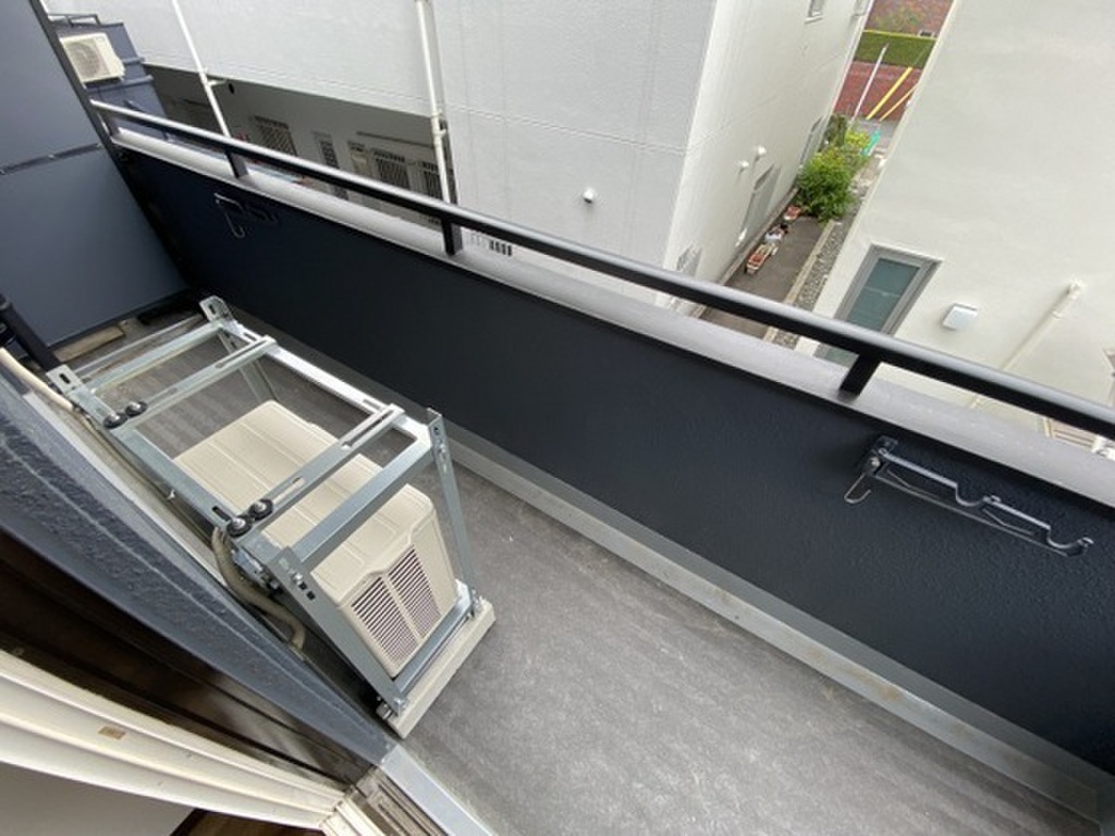 (8/20) バルコニー (8/20) バルコニー