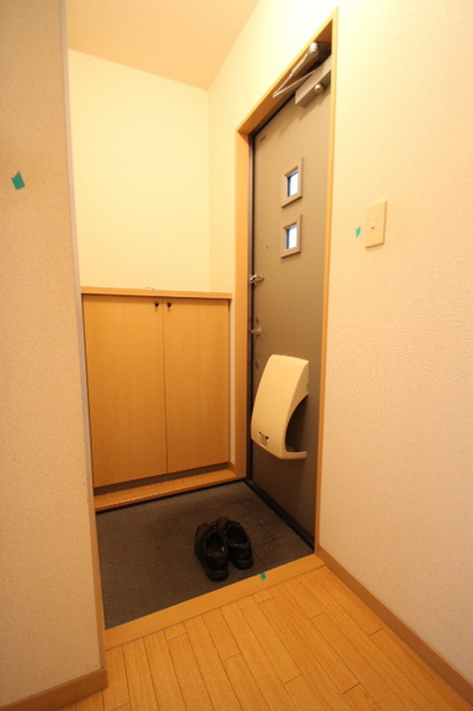 (12/23) 玄関 (12/23) 玄関