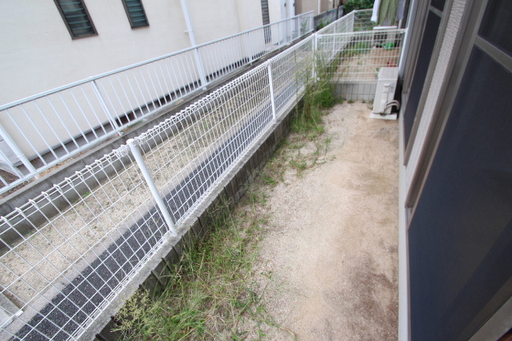 (9/23) 庭 (9/23) 庭