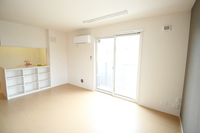 フローラル清水 A棟