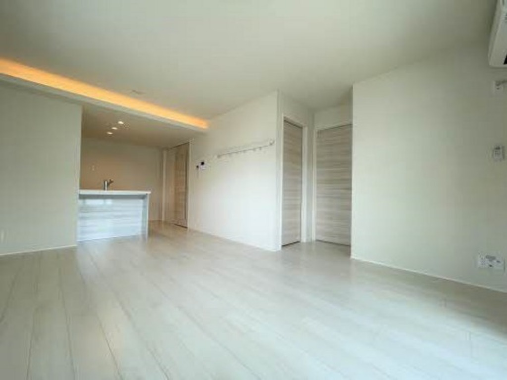 (2/20) 居室・リビング (2/20) 居室・リビング