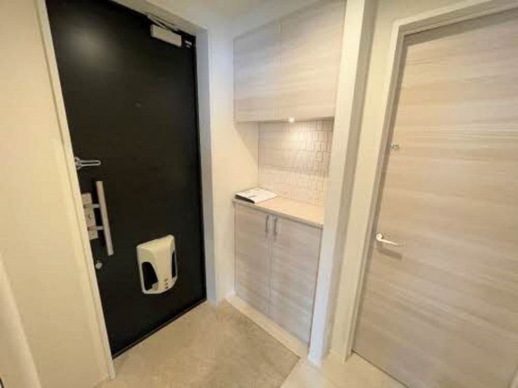 (9/20) 玄関 (9/20) 玄関