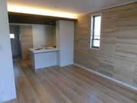 サリアンコート川田