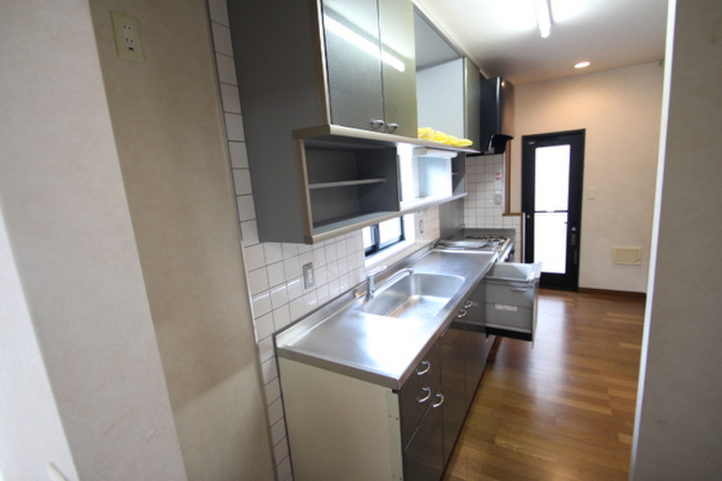 (21/28) キッチン