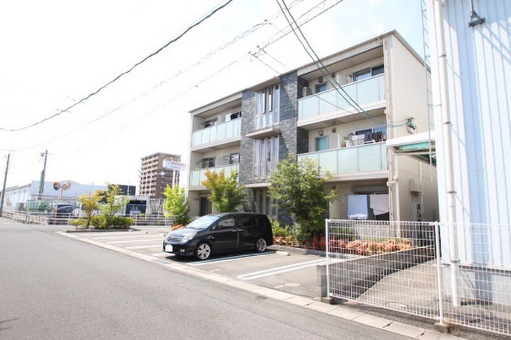 (6/7) バルコニー (6/7) バルコニー